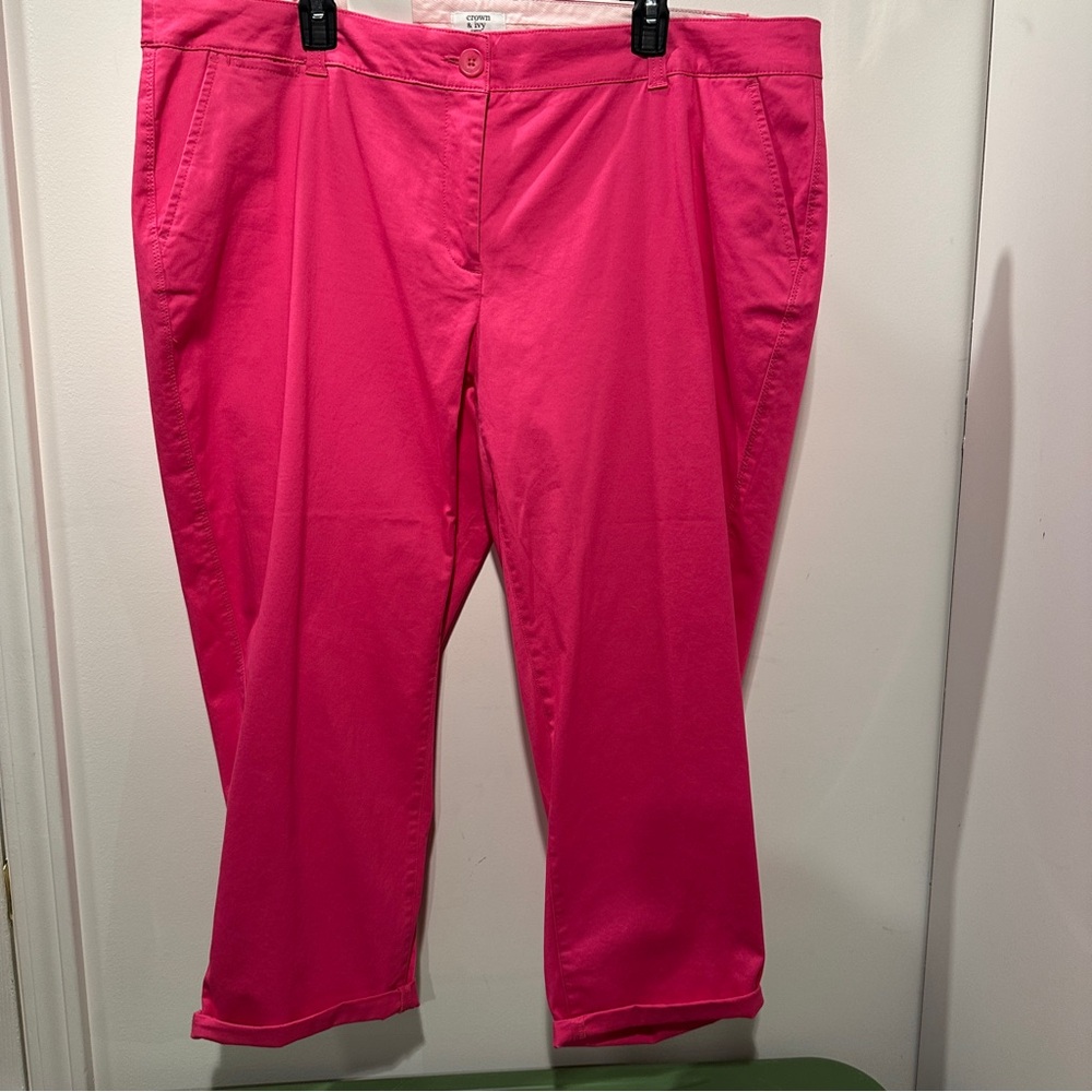 NEW With Tags crown & ivy Bright Pink Cropped Ankle Pants - 18W - Picture 2 of 6